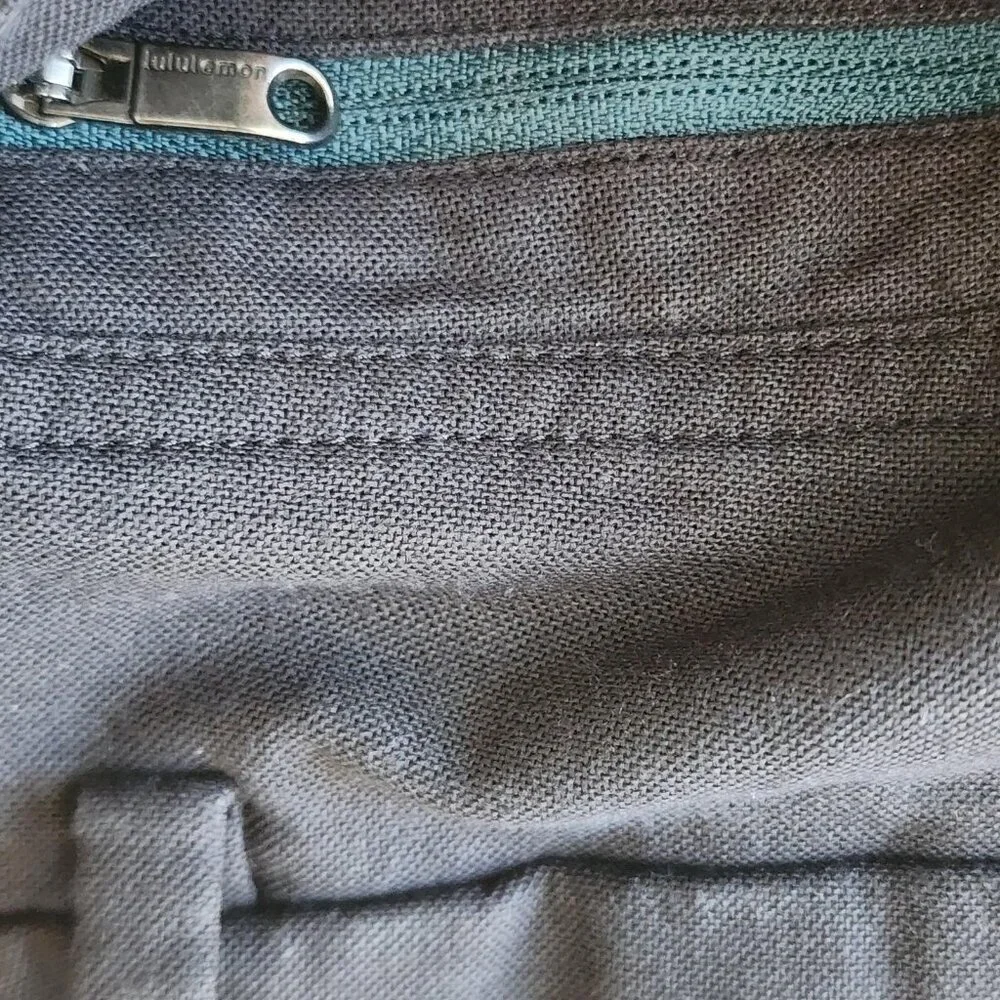 Lululemon Athletica Shorts Mens 36 Charcoal Chino Stretch Casual Golf Athletic